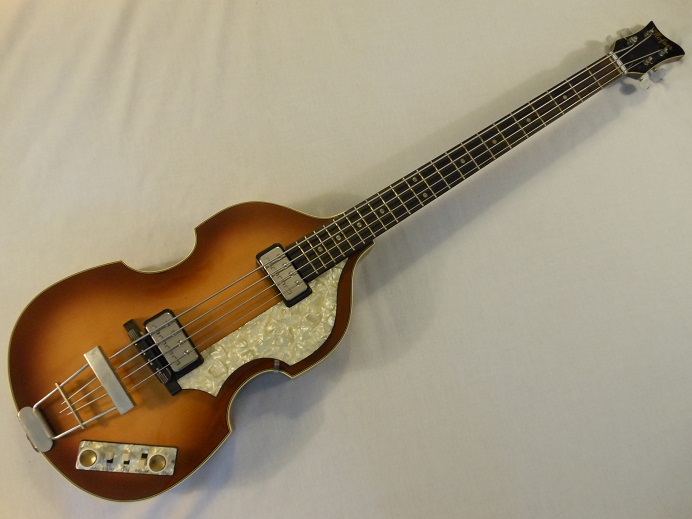 Vintage '63 Bass